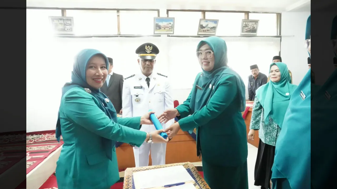 Serah terima PKK Sungai Tarab